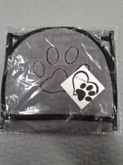 N4dogs – Hondenhanddoek – Honden Handdoek – Microvezel Handdoek – Handdoek Hond – Droogdoek Hond – Dierendeken – Sterk Absorberend – Handdoek Met Zakken - Grijs - 66 X 23 Cm -Dierenwinkel 899x1200 2